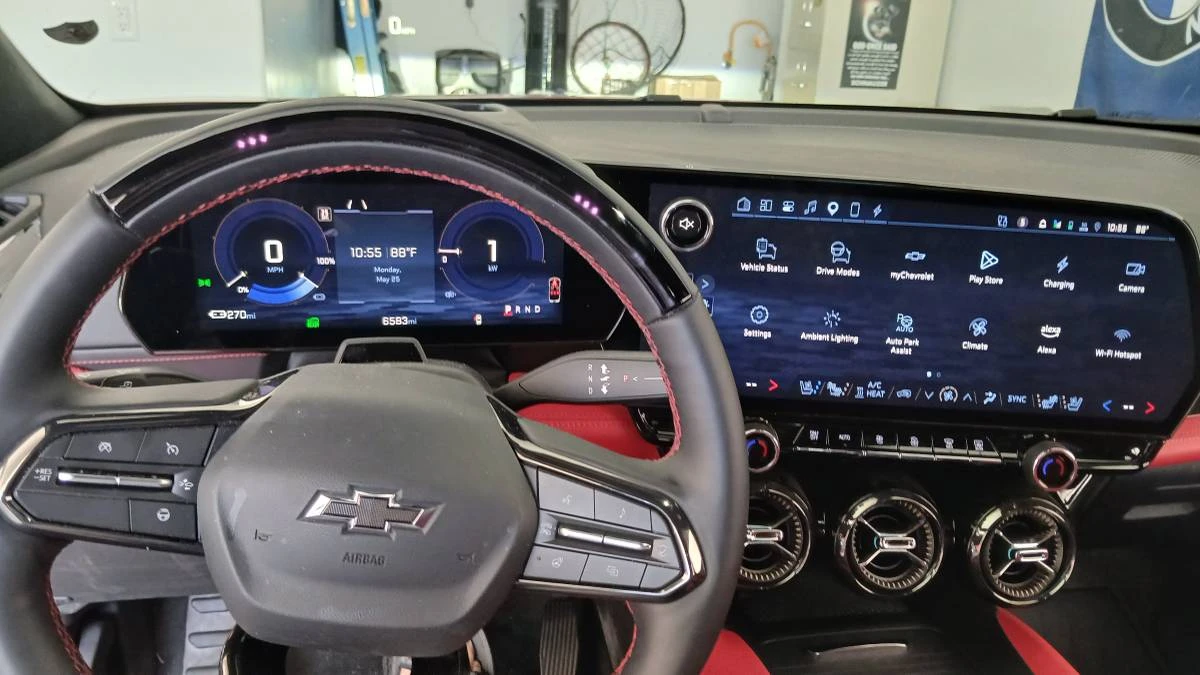 2025 Chevrolet Blazer - Image 3 of 11