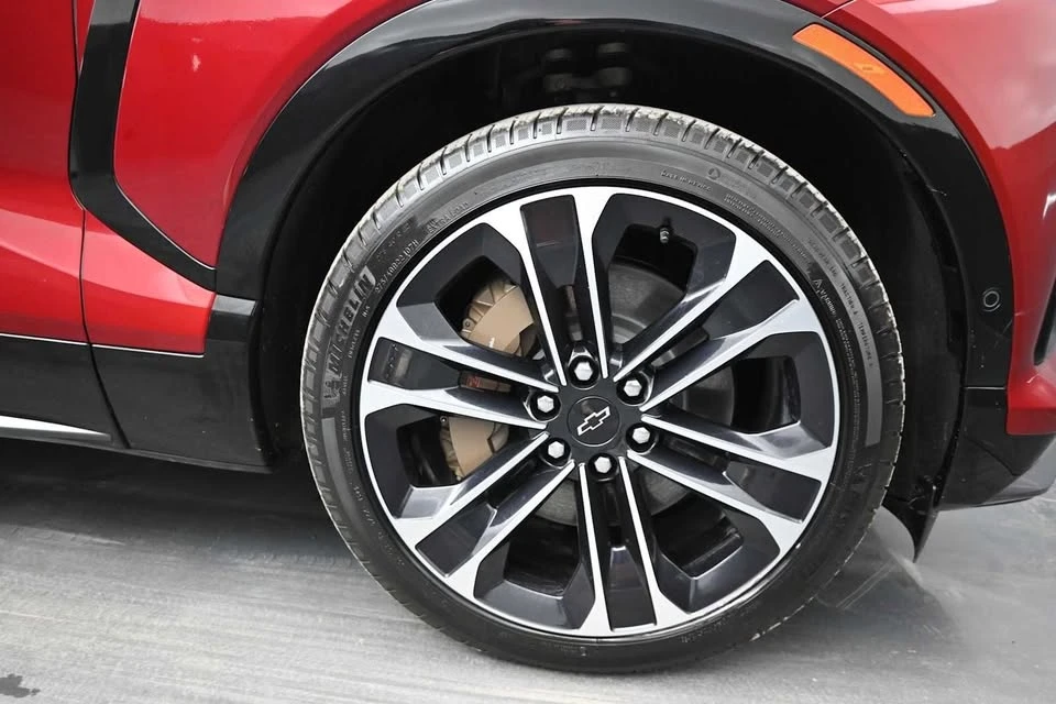 2025 Chevrolet Blazer - Image 7 of 16