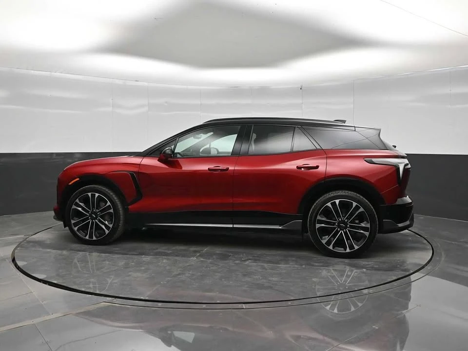 2025 Chevrolet Blazer - Image 3 of 16