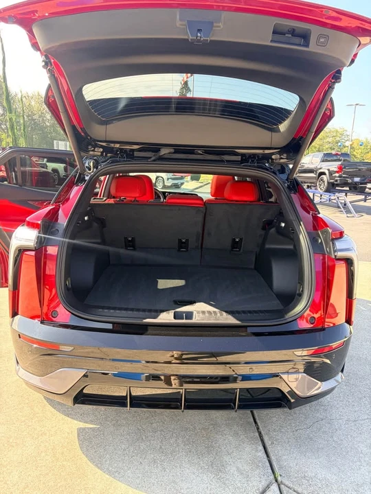 2025 Chevrolet Blazer - Image 13 of 13