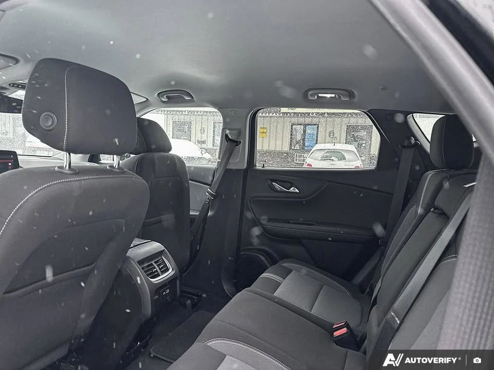 2025 Chevrolet Blazer - Image 14 of 15