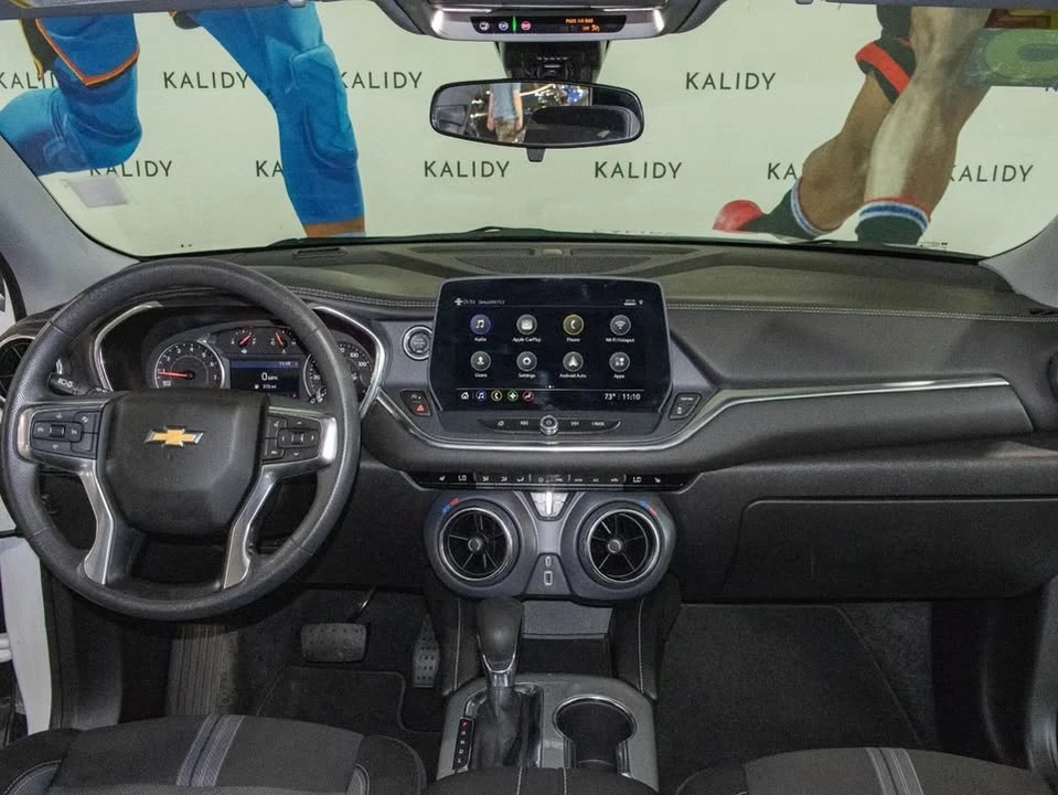 2025 Chevrolet Blazer - Image 2 of 5