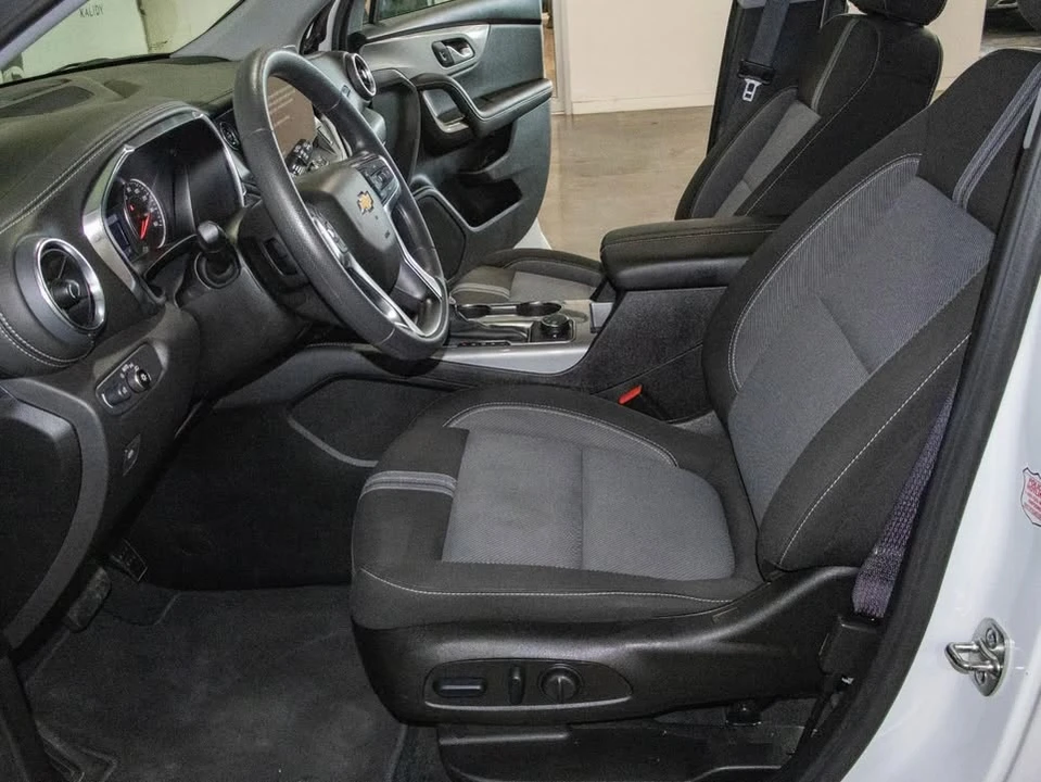 2025 Chevrolet Blazer - Image 3 of 5