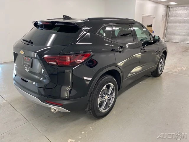 2025 Chevrolet Blazer - Image 6 of 12