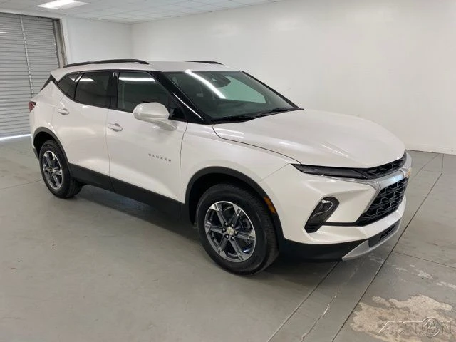 2025 Chevrolet Blazer - Image 3 of 12