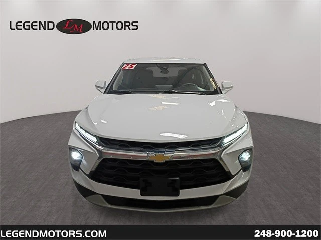 2025 Chevrolet Blazer - Image 3 of 12