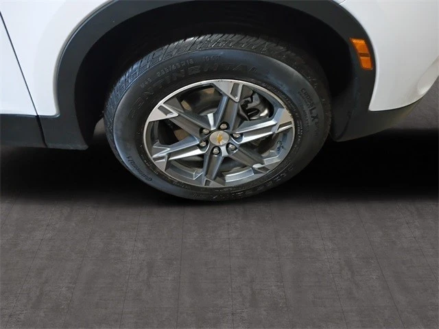 2025 Chevrolet Blazer - Image 10 of 12