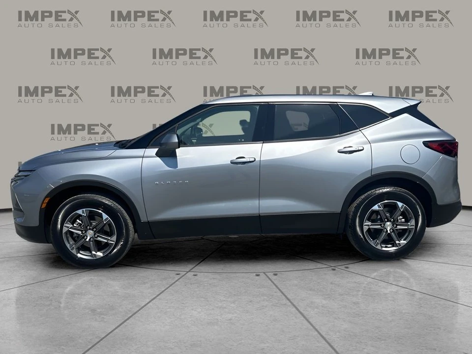 2025 Chevrolet Blazer - Image 2 of 21