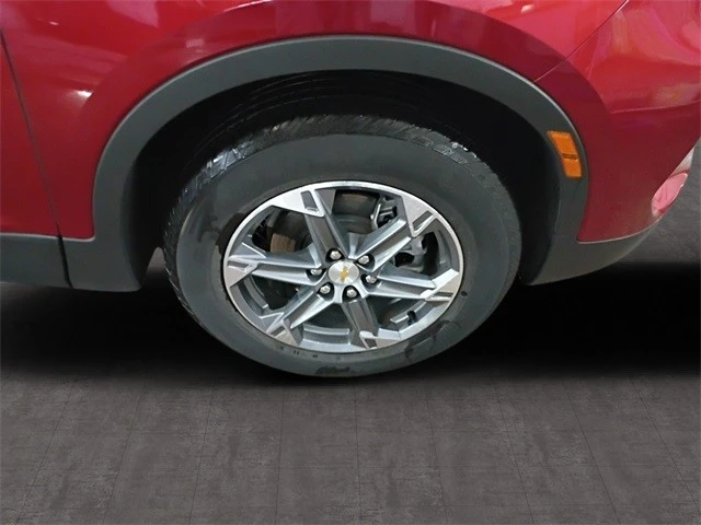 2025 Chevrolet Blazer - Image 10 of 12