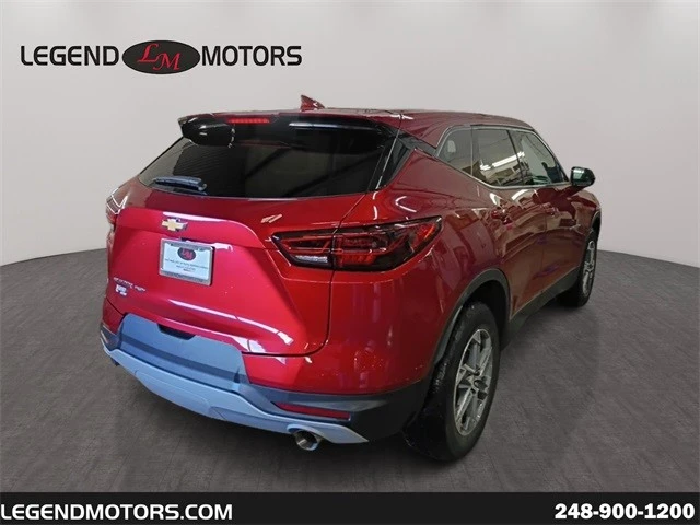 2025 Chevrolet Blazer - Image 8 of 12