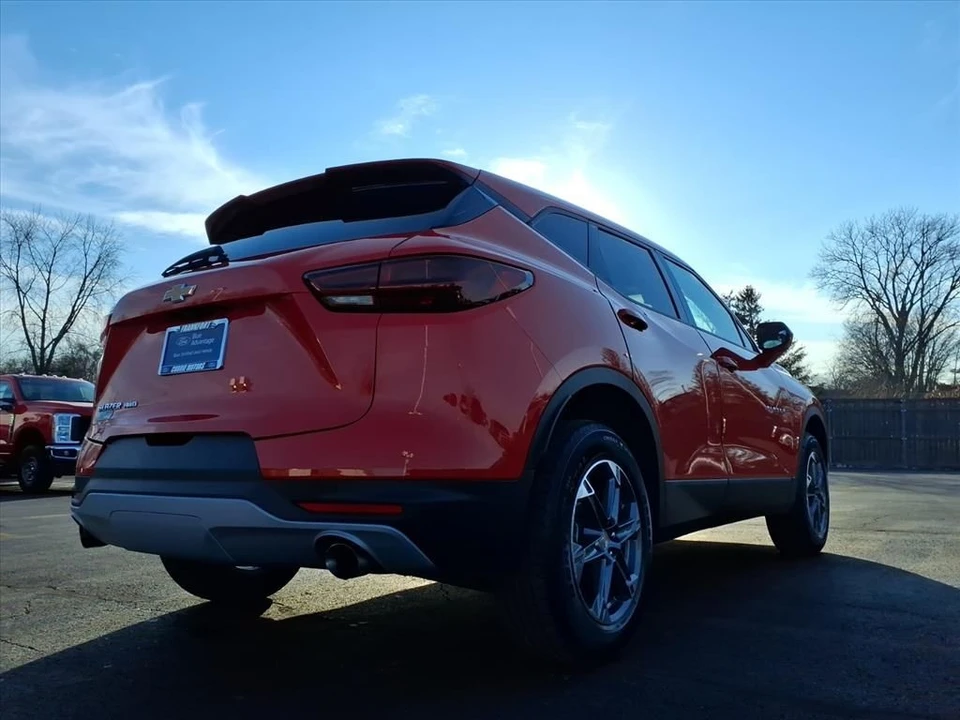 2025 Chevrolet Blazer - Image 7 of 12