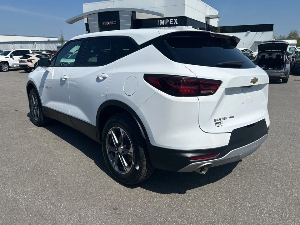 2025 Chevrolet Blazer - Image 3 of 21