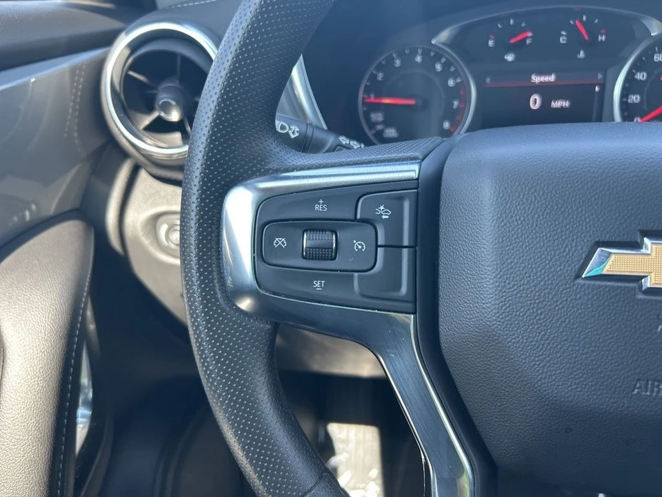 2025 Chevrolet Blazer - Image 14 of 21
