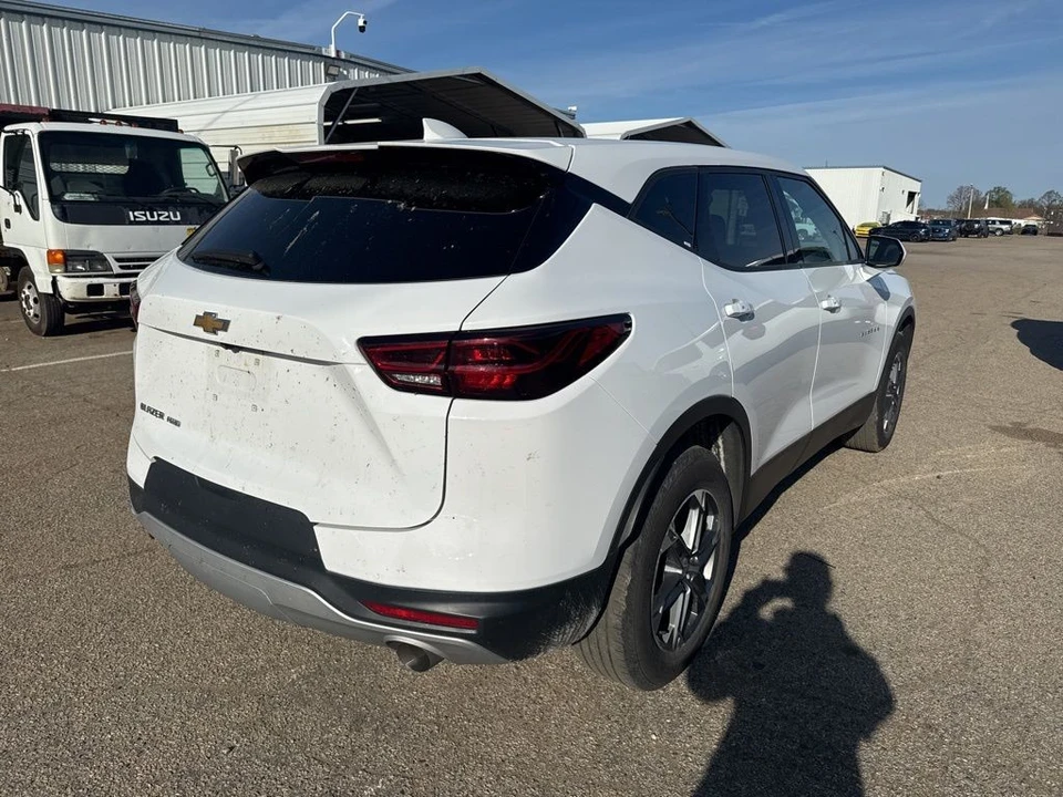 2025 Chevrolet Blazer - Image 3 of 7