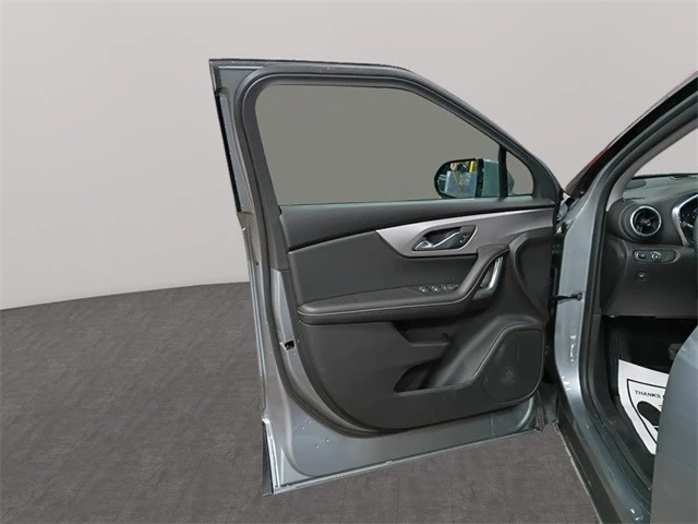 2025 Chevrolet Blazer - Image 11 of 12