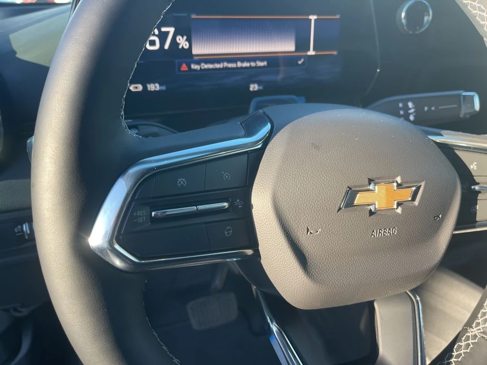 2025 Chevrolet Blazer - Image 15 of 21