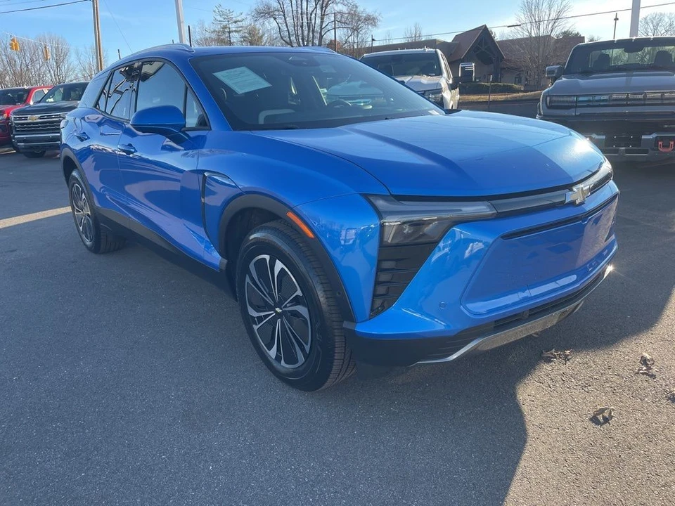 2025 Chevrolet Blazer - Image 7 of 21
