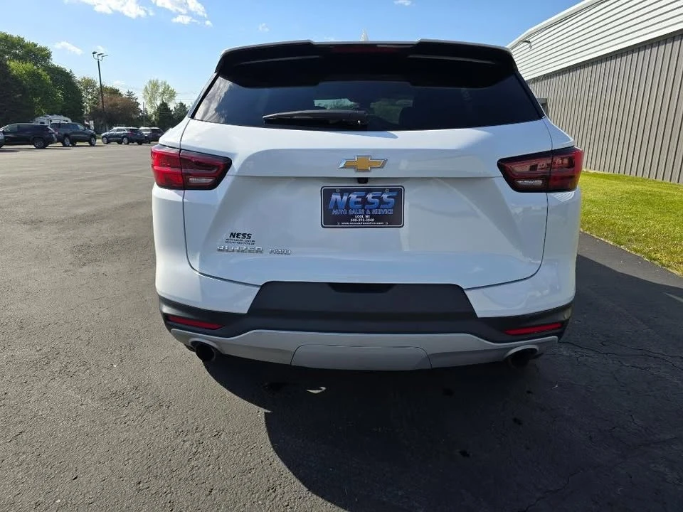 2025 Chevrolet Blazer - Image 3 of 14