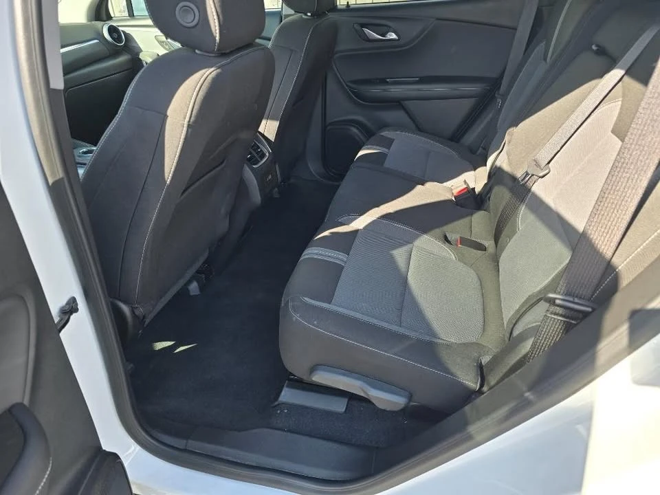 2025 Chevrolet Blazer - Image 12 of 14