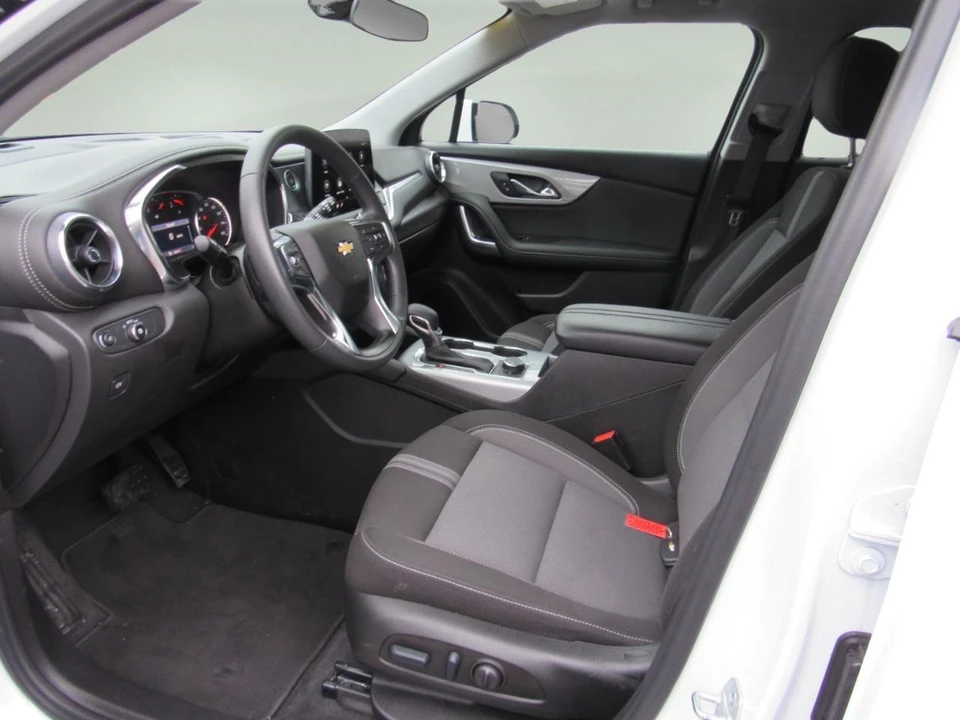 2025 Chevrolet Blazer - Image 12 of 12