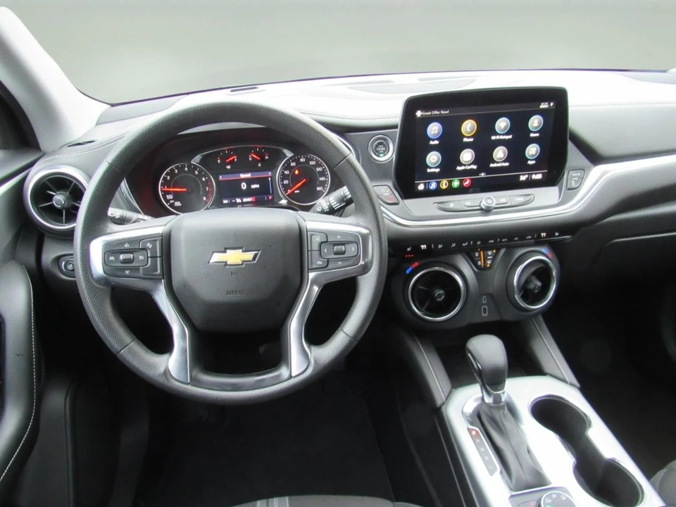 2025 Chevrolet Blazer - Image 8 of 12