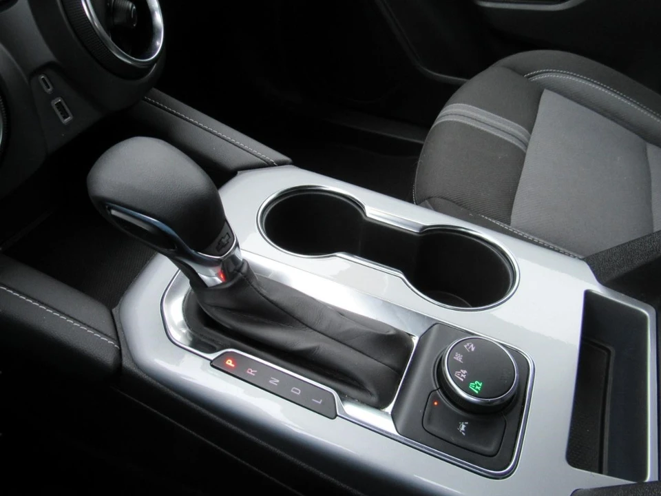 2025 Chevrolet Blazer - Image 10 of 12