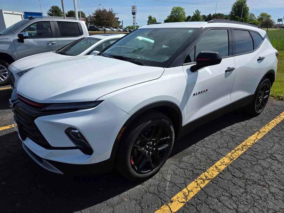 2025 Chevrolet Blazer - Image 3 of 8