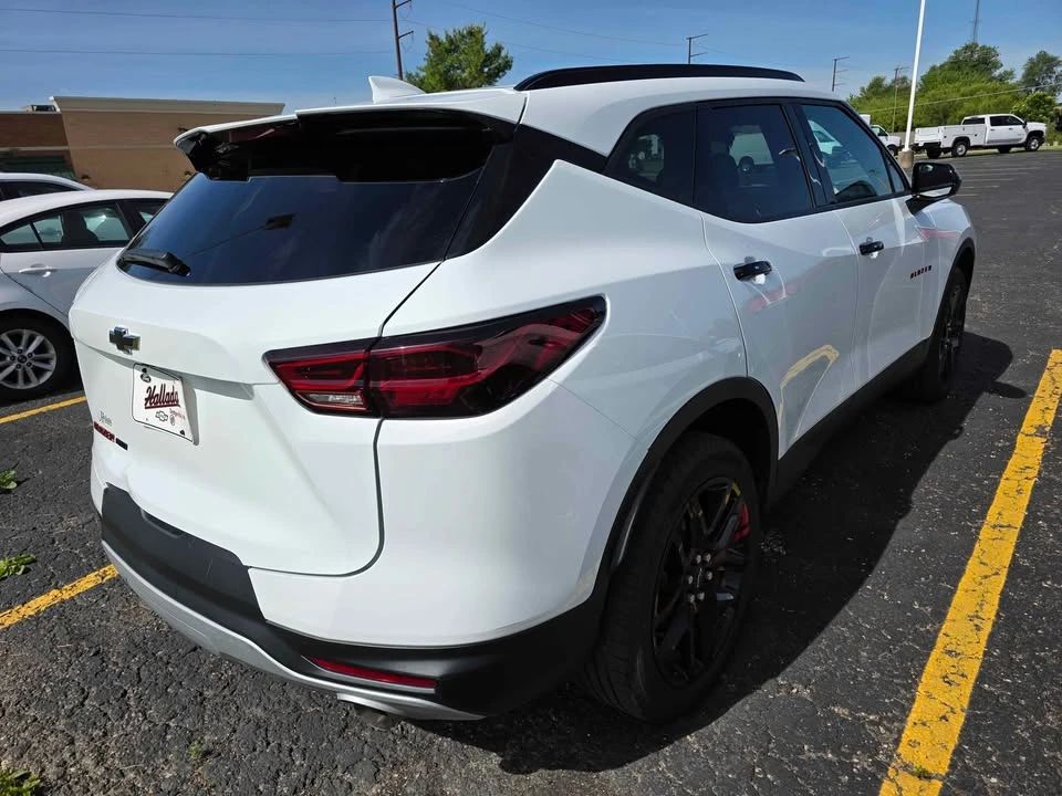 2025 Chevrolet Blazer - Image 5 of 8