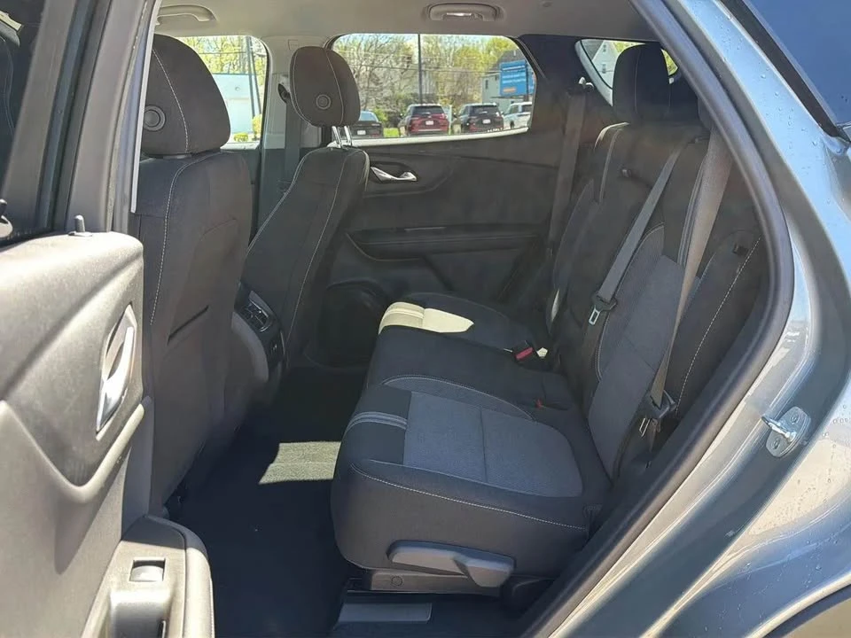 2025 Chevrolet Blazer - Image 8 of 9