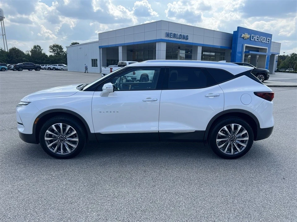 2025 Chevrolet Blazer - Image 5 of 21