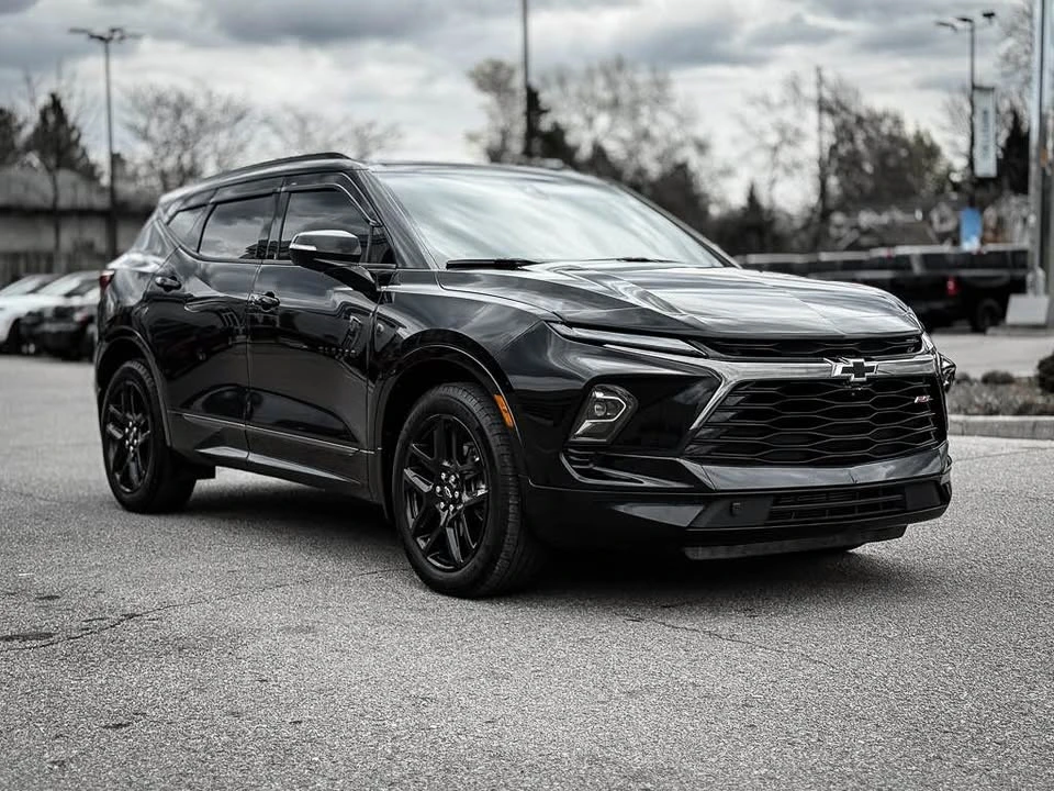 2025 Chevrolet Blazer - Image 2 of 18