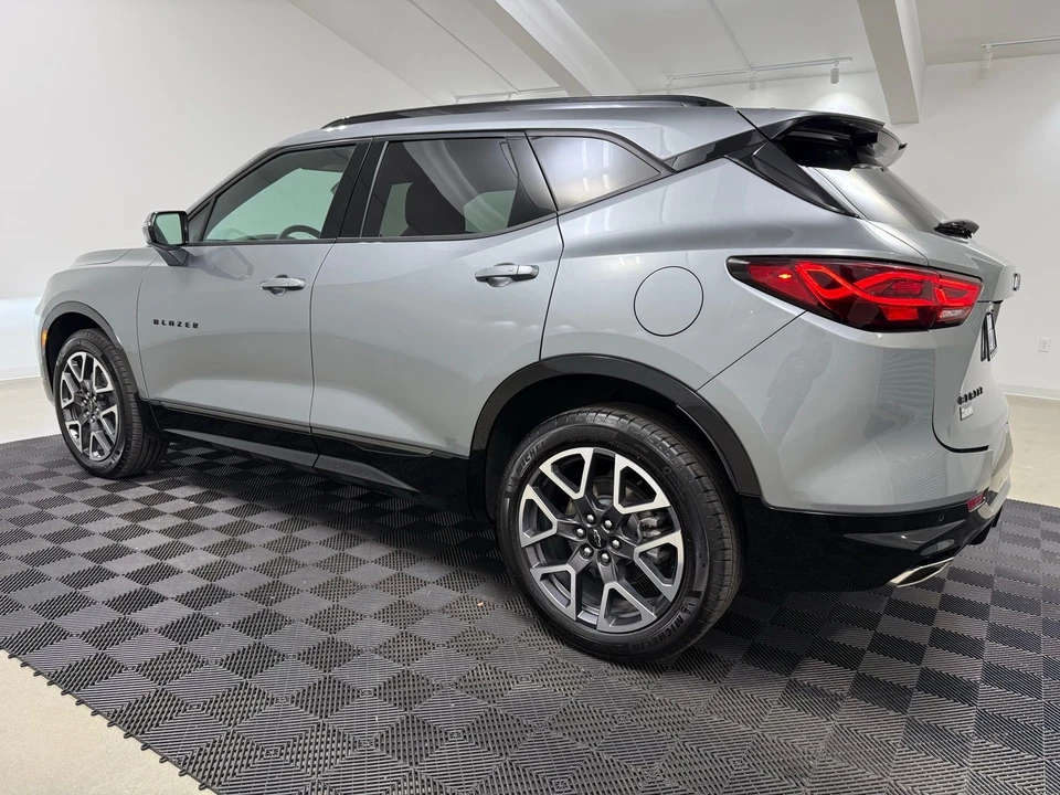 2025 Chevrolet Blazer - Image 5 of 21