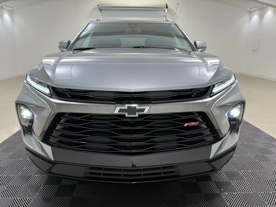 2025 Chevrolet Blazer - Image 2 of 21