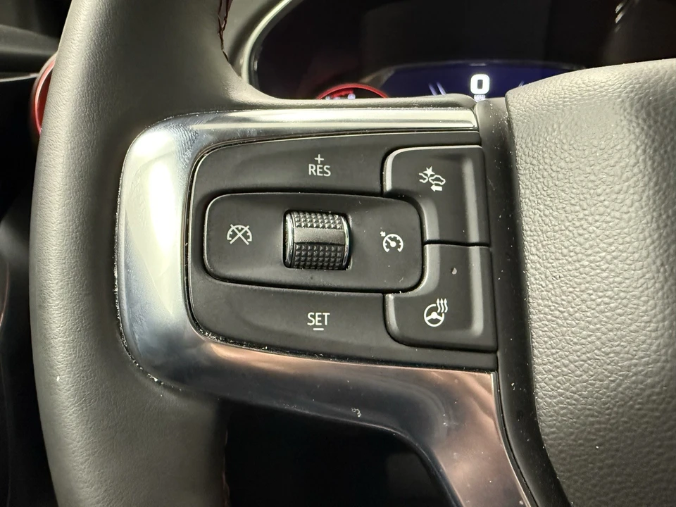 2025 Chevrolet Blazer - Image 18 of 21