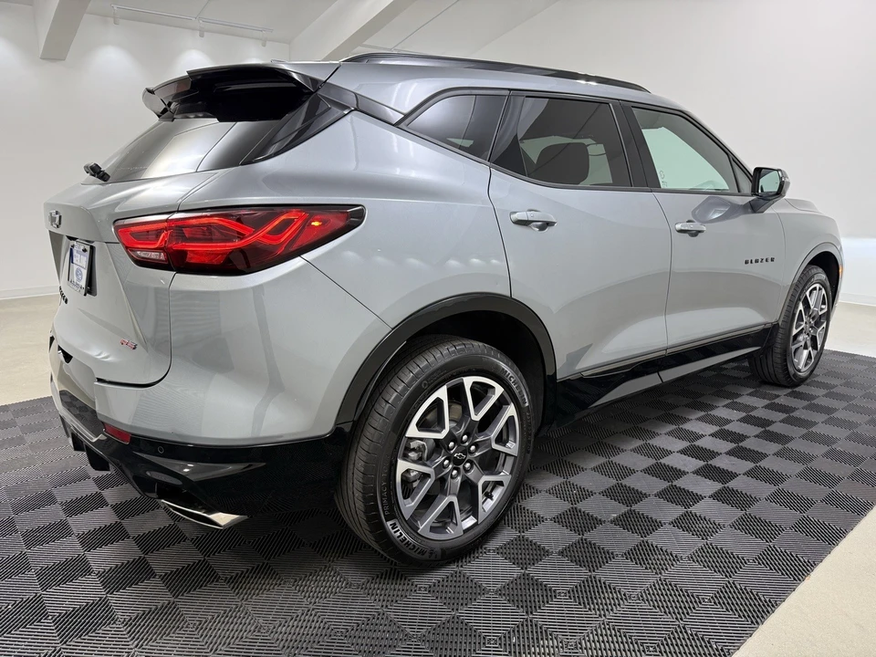 2025 Chevrolet Blazer - Image 7 of 12