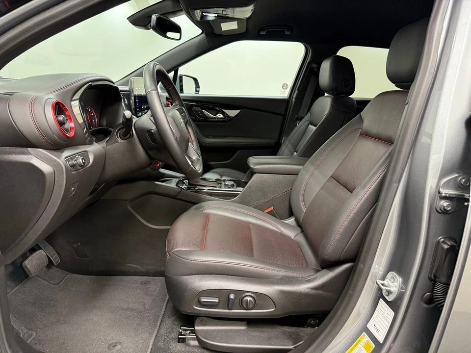 2025 Chevrolet Blazer - Image 16 of 21