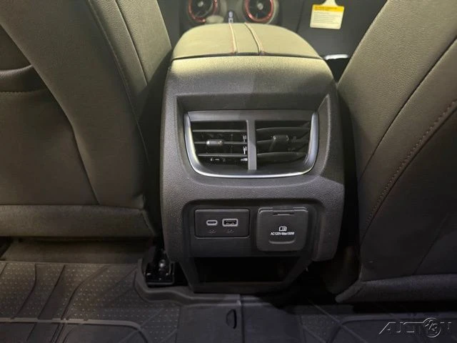 2025 Chevrolet Blazer - Image 17 of 21