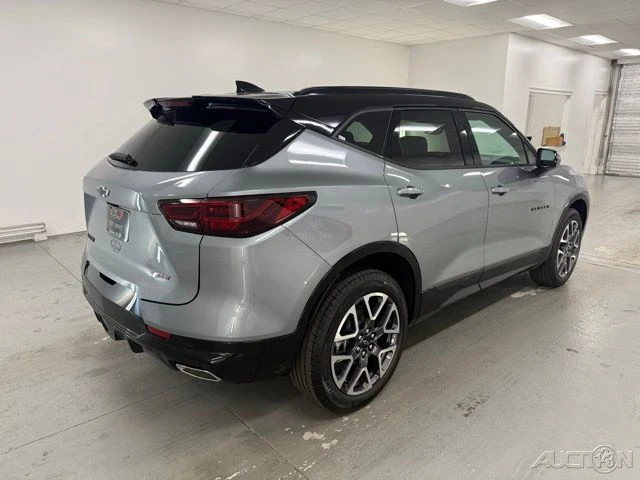 2025 Chevrolet Blazer - Image 6 of 21