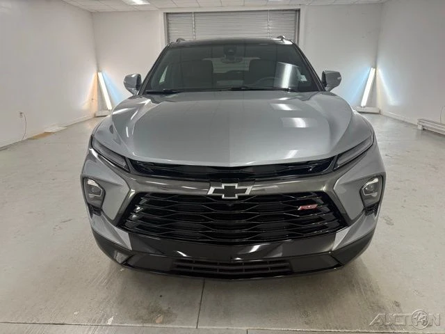 2025 Chevrolet Blazer - Image 2 of 21