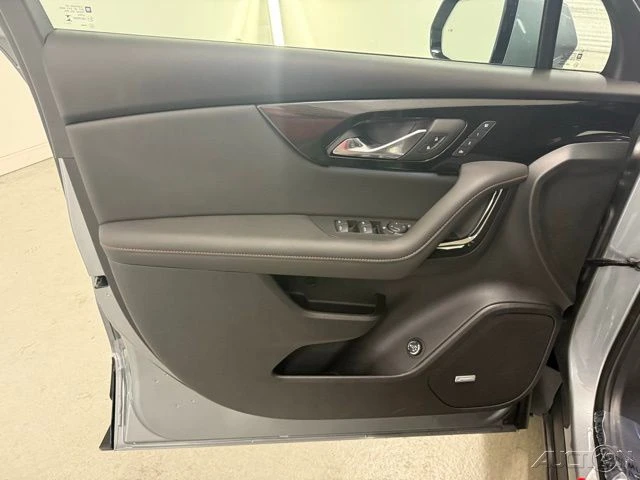 2025 Chevrolet Blazer - Image 13 of 21