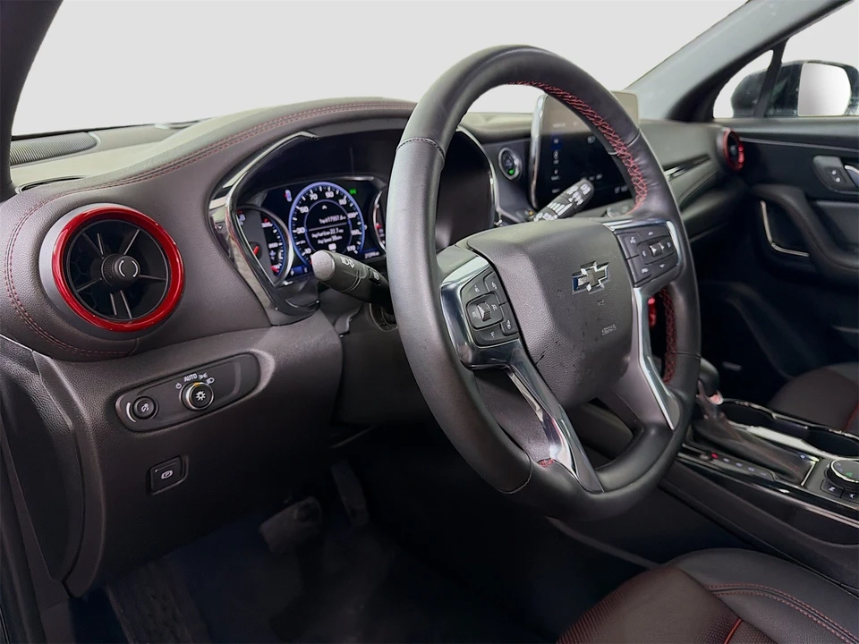 2025 Chevrolet Blazer - Image 11 of 12