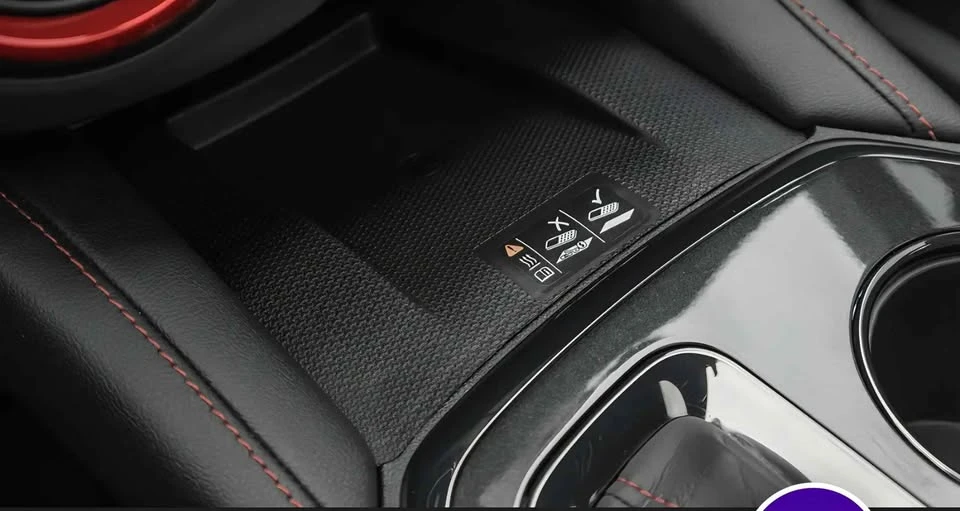 2025 Chevrolet Blazer - Image 16 of 18