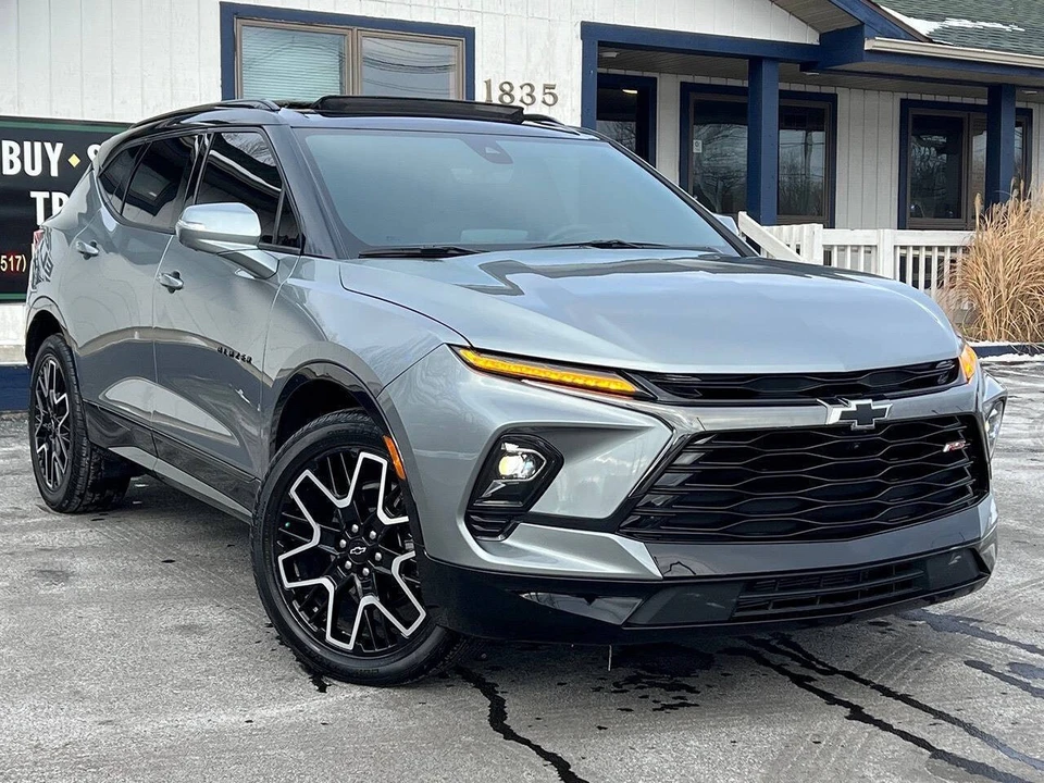 2025 Chevrolet Blazer - Image 6 of 31