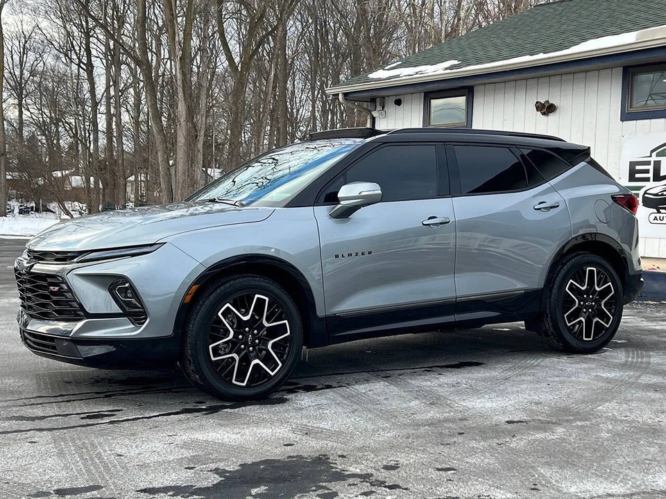 2025 Chevrolet Blazer - Image 16 of 31