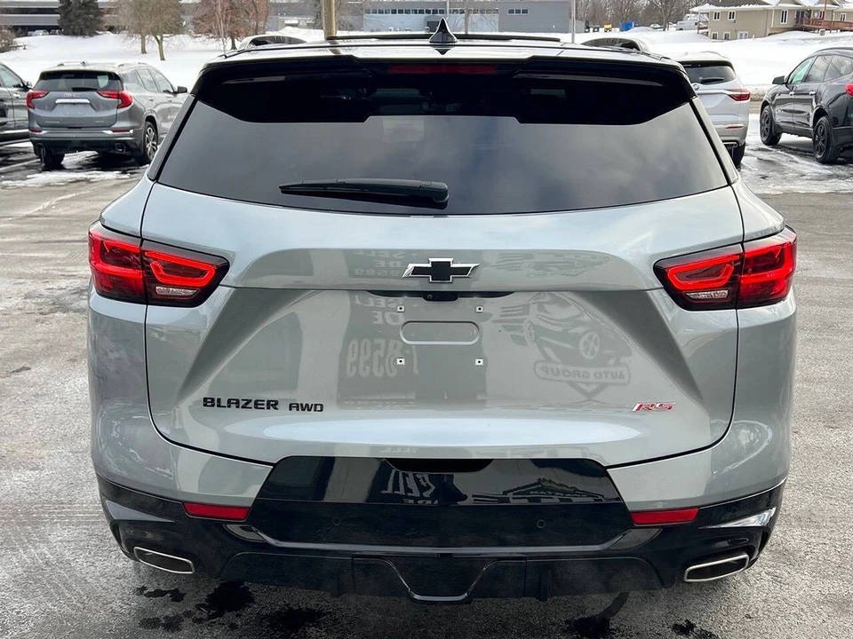 2025 Chevrolet Blazer - Image 19 of 31