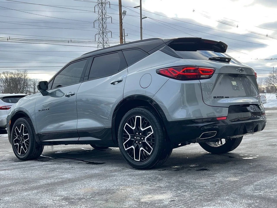 2025 Chevrolet Blazer - Image 18 of 31