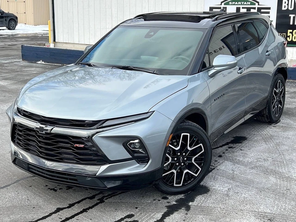2025 Chevrolet Blazer - Image 12 of 31