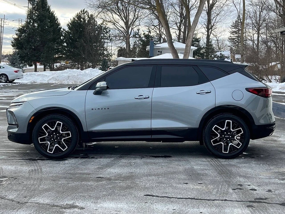 2025 Chevrolet Blazer - Image 17 of 31