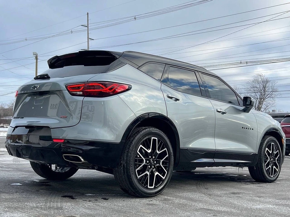 2025 Chevrolet Blazer - Image 20 of 31