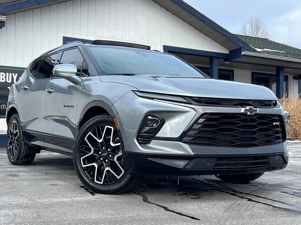 2025 Chevrolet Blazer - Image 15 of 31